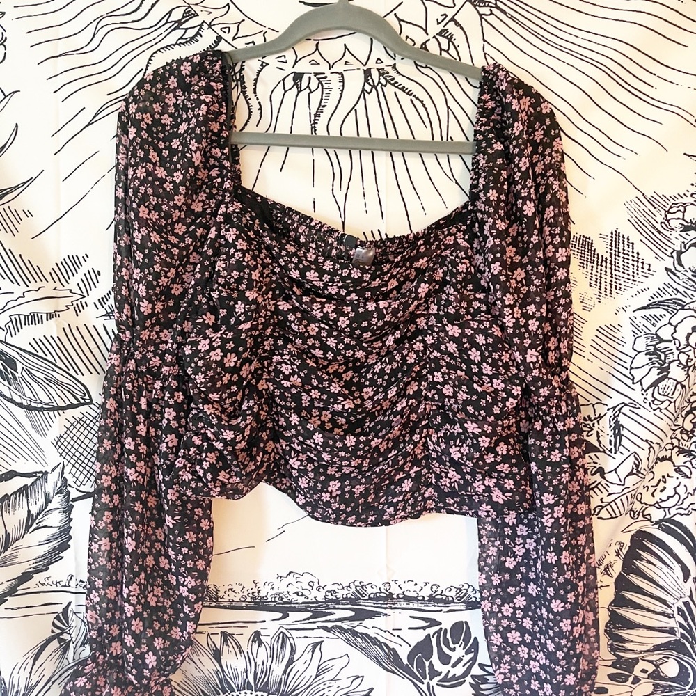 H&M Cropped Long Sleeve Ruffle Shirt